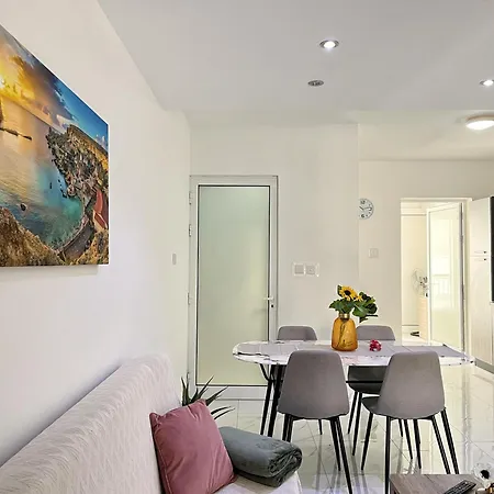 Marina Apartments Msida Exterior foto