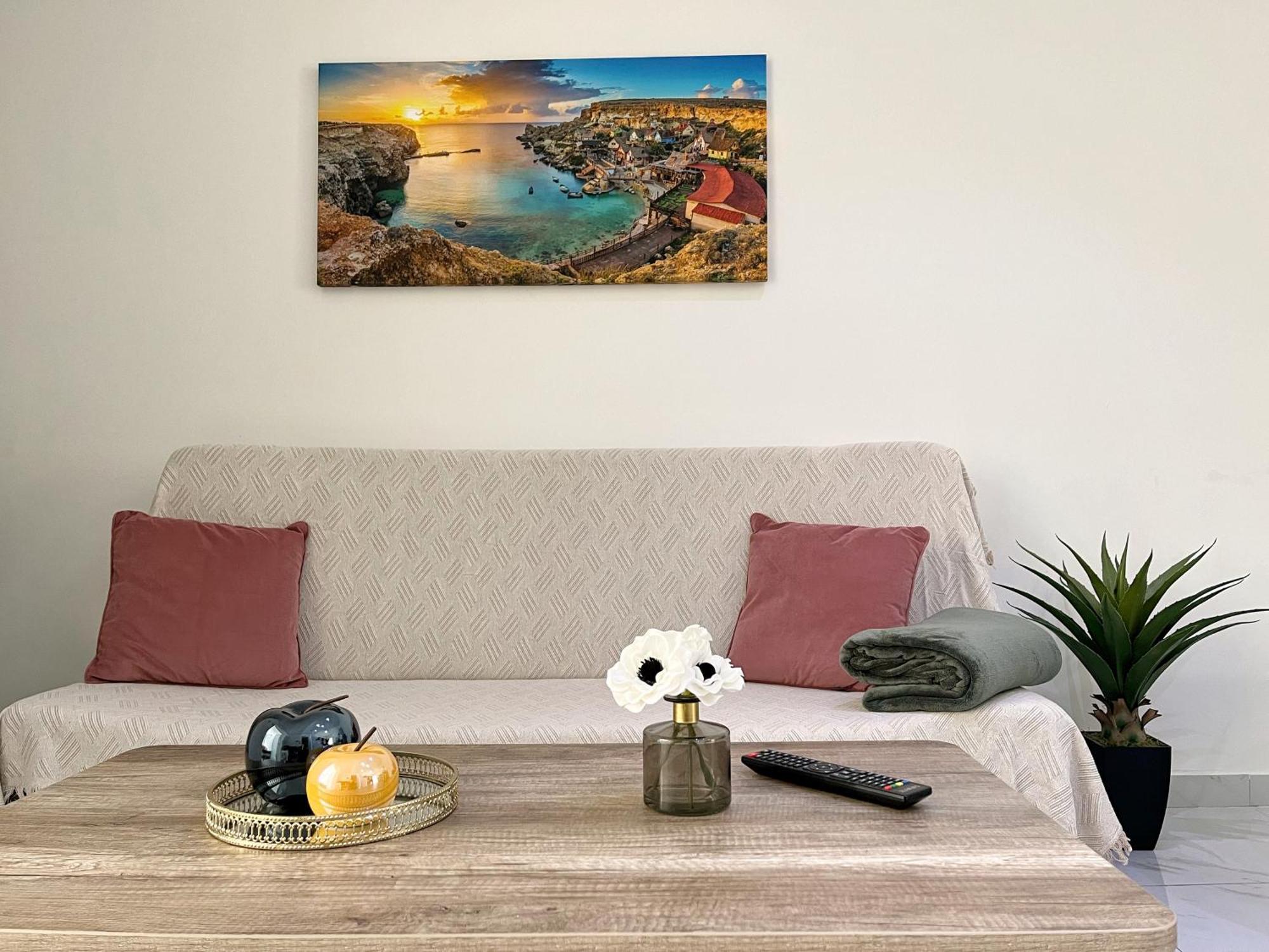 Marina Apartment *